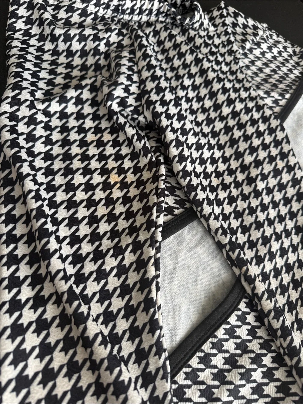 N/A classic houndstooth